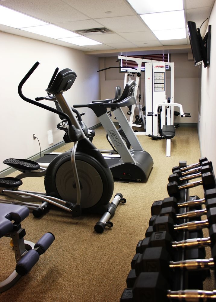 Travelodge By Wyndham Fort Mcmurray Εξωτερικό φωτογραφία